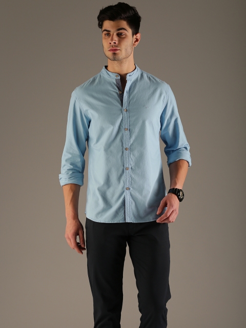 

Flying Machine Men Blue Regular Fit Solid Casual Shirt