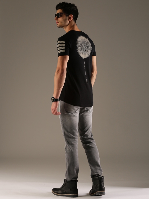 

Flying Machine Men Black Printed Round Neck T-Shirt