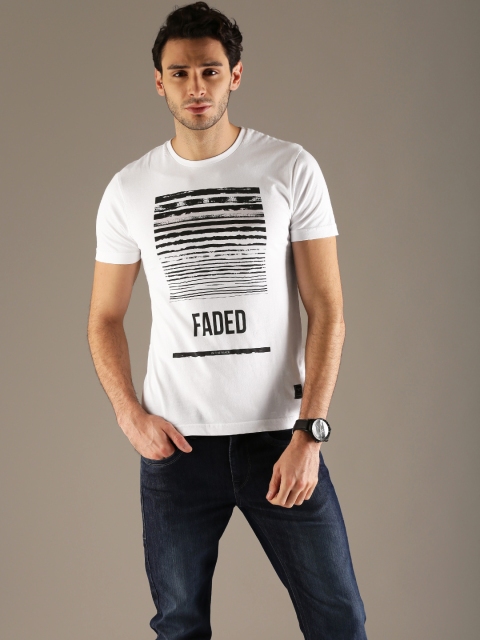 

Flying Machine Men White Printed Round Neck T-shirt