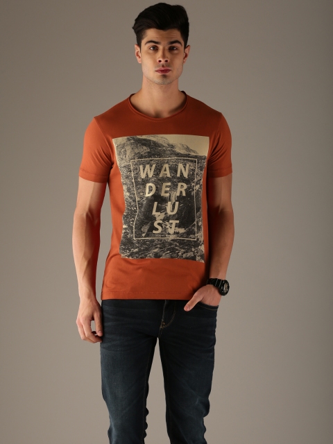 

Flying Machine Men Rust Orange Printed Round Neck T-shirt