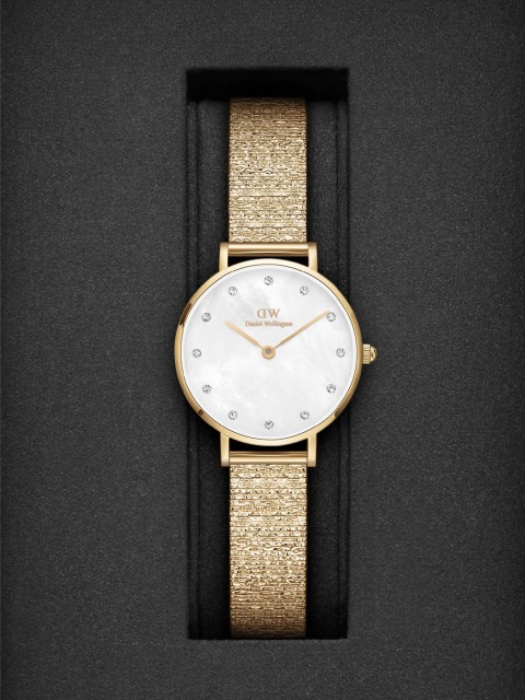 

Daniel Wellington Women White Embellished Dial & Gold Toned Stainless Steel Bracelet Style Straps Analogue Watch