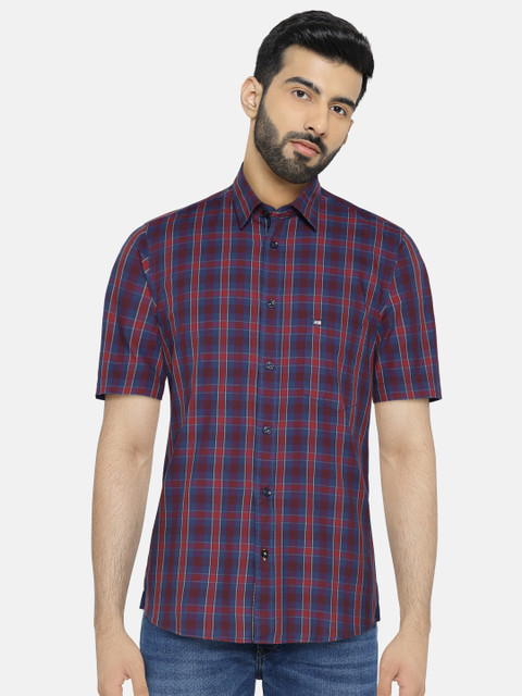 

Arrow Sport Men Navy & Red Regular Fit Checked Casual Shirt, Navy blue