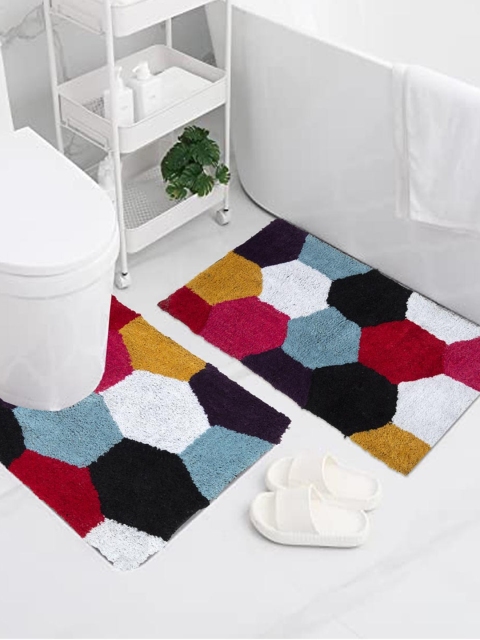 

AAZEEM Set of 2 Geometric Self Design Anti Skid Doormat, Red