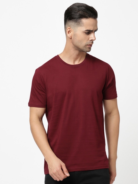 

R&B Men Solid T-shirt, Maroon