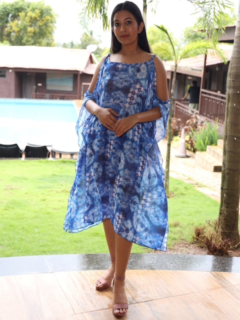 

Rajoria Instyle Women Tie and Dye Printed Georgette Kaftan Dress, Blue