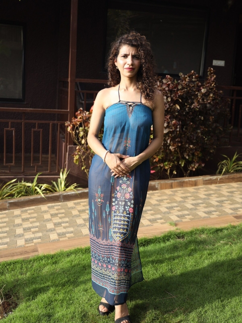 

Rajoria Instyle Women Floral Halter Neck Georgette Maxi Dress, Teal