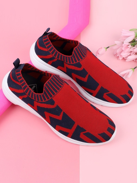 

TPENT Men Woven Design Slip-On Sneakers, Assorted