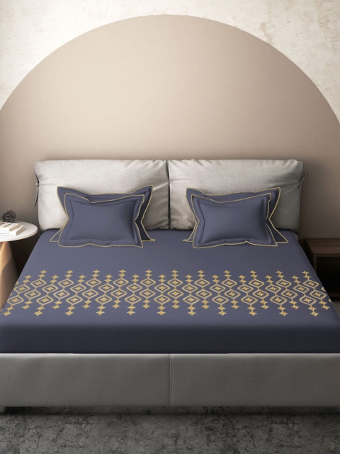 

DDecor Embroidered Cotton 180 TC Bedding Set, Blue