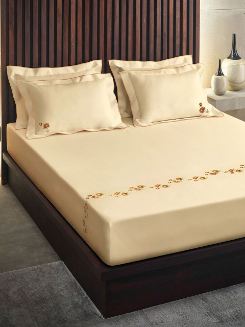 

DDecor 180 TC Large Floral Embroidered Cotton Double King Size Bedding Set, Yellow