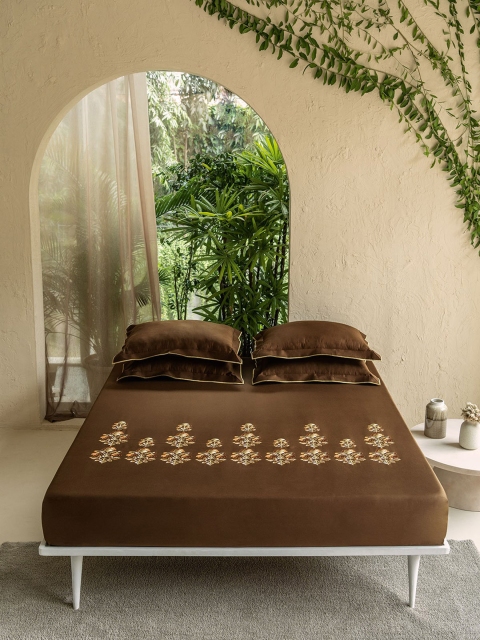 

D'Decor Embroidered Cotton Double Extra Large 210 TC Bedding Set, Brown