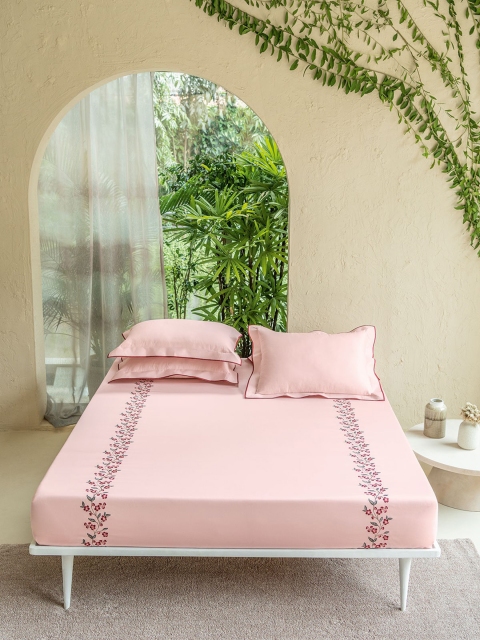 

DDecor Embroidered Cotton 210 TC Double King Bedding Set, Pink
