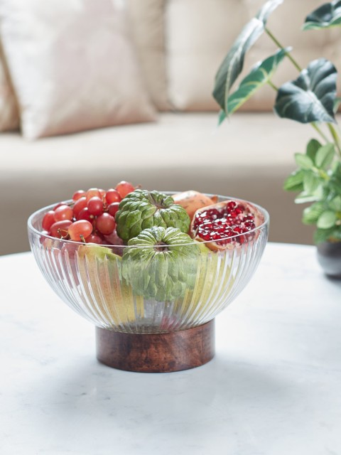 

HomeTown Glass and Wood Transparent Textured Bowl