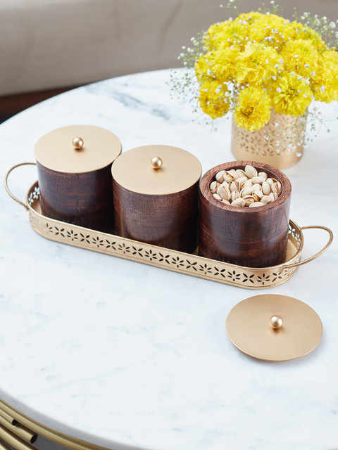 

HomeTown Set Of 3 Metal and Wood Snack Serving Set, Gold