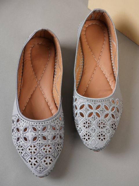 

Style Shoes Women Grey Mojaris with Laser Cuts Flats