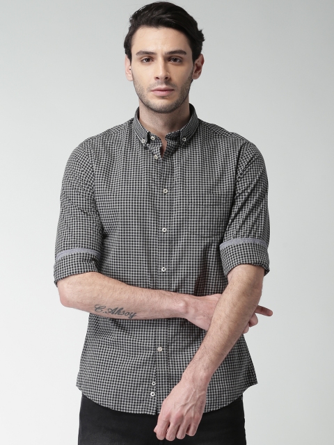 

Celio Men Charcoal Grey & Black Slim Fit Checked Casual Shirt