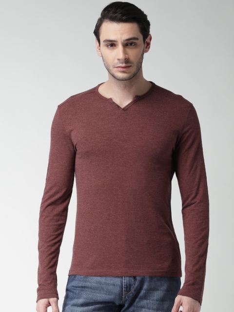 

Celio Men Rust Solid Round Neck T-Shirt