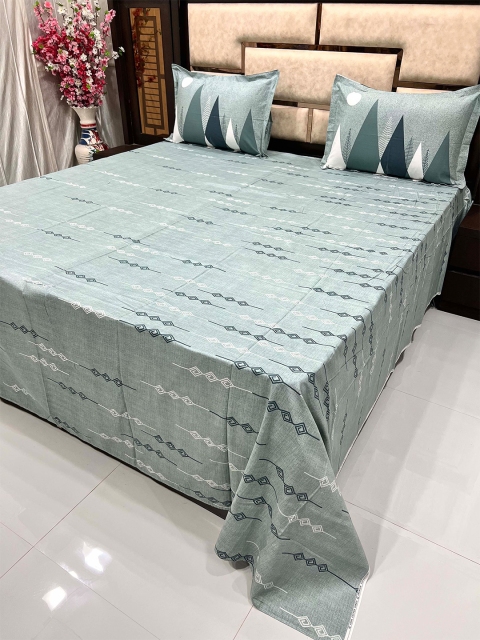 

Pure Decor Green & White Geometric 400 TC King Bedsheet with 2 Pillow Covers