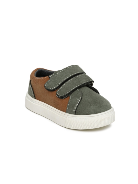 

Fame Forever by Lifestyle Boys Grey & Brown Colourblocked Sneakers
