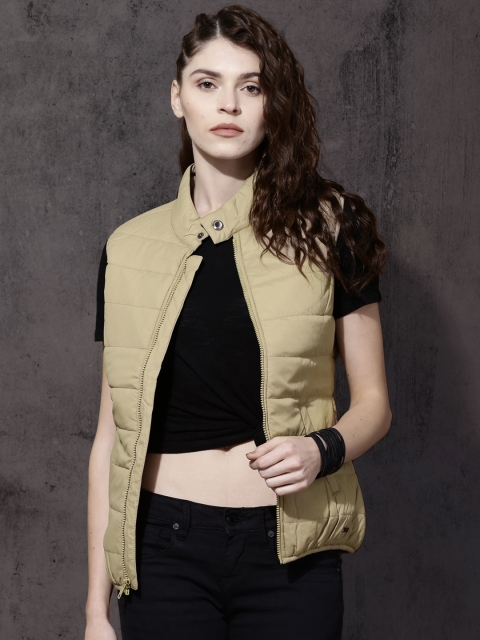 

Roadster Women Beige Solid Puffer Jacket