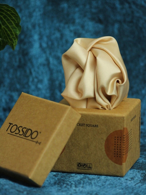 

Tossido Men Cream-Coloured Solid Pocket Square