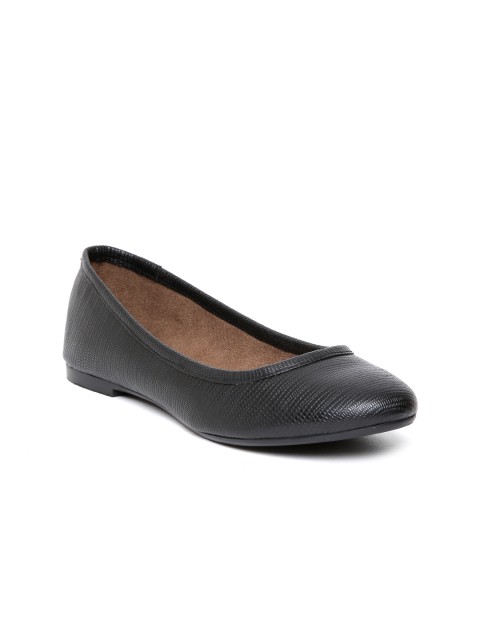 

Carlton London Women Black Snakeskin-Textured Ballerinas