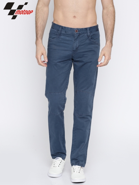 

Roadster Men Blue Slim Fit Solid Chino Trousers