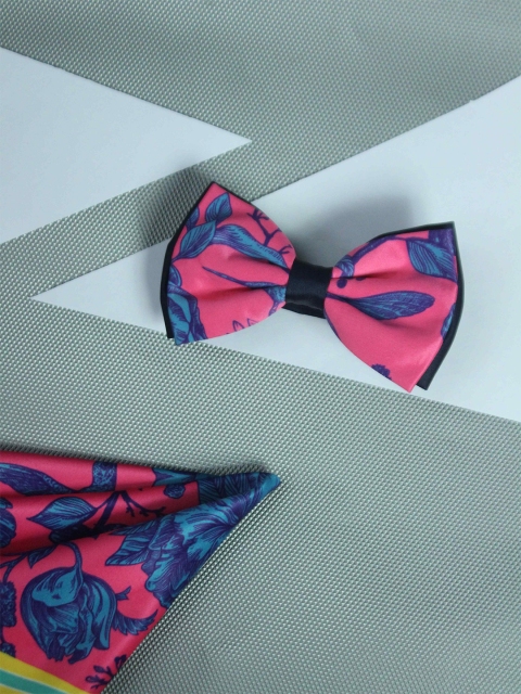 

Tossido Men Pink & Blue Printed Bow Tie & Pocket Square