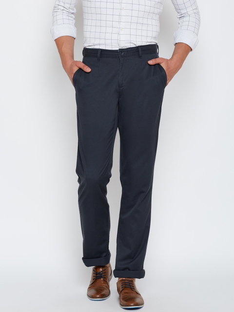 

Blackberrys Men Grey Slim Fit Solid Casual Trousers