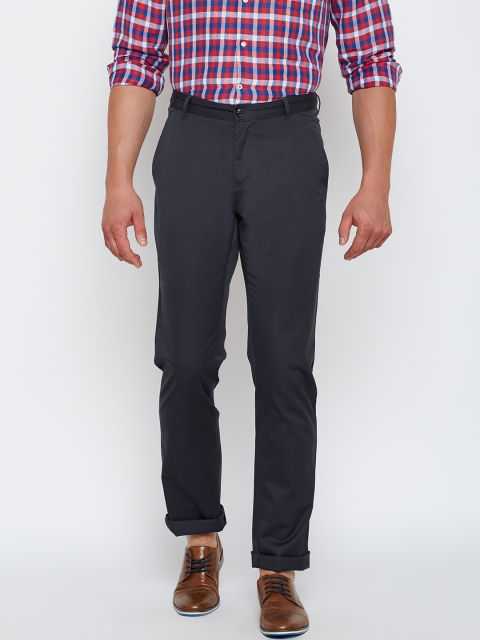 

Blackberrys Men Grey Sharp Fit Solid Casual Trousers