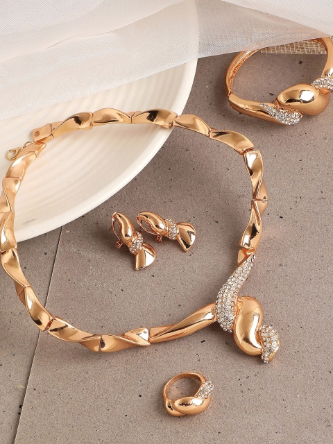 

SOHI Gold-Toned Gold-Plated Stone Studded Jewellery Set