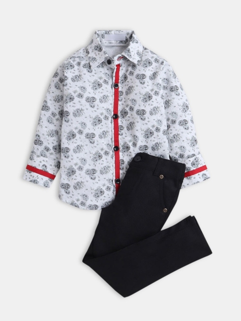 

Hopscotch Boys Grey & White Printed Pure Cotton Shirt with Trousers