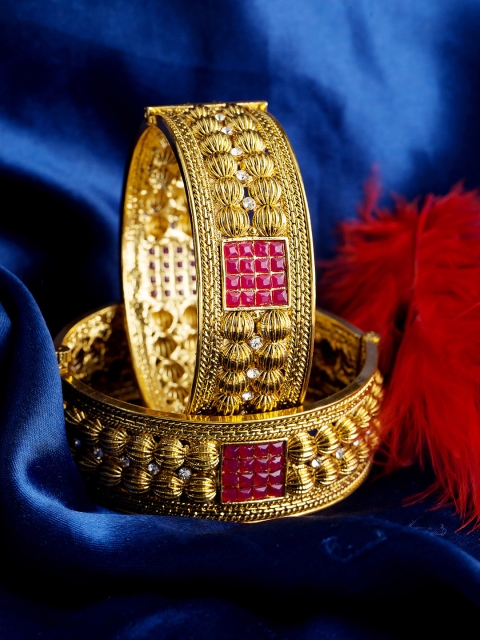 

Voylla Set of 2 Gold-Plated Stone-Studded Bangles