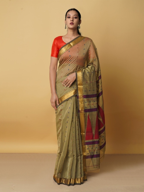 

Unnati Silks Green & Gold-Toned Woven Design Zari Silk Cotton Maheshwari Saree