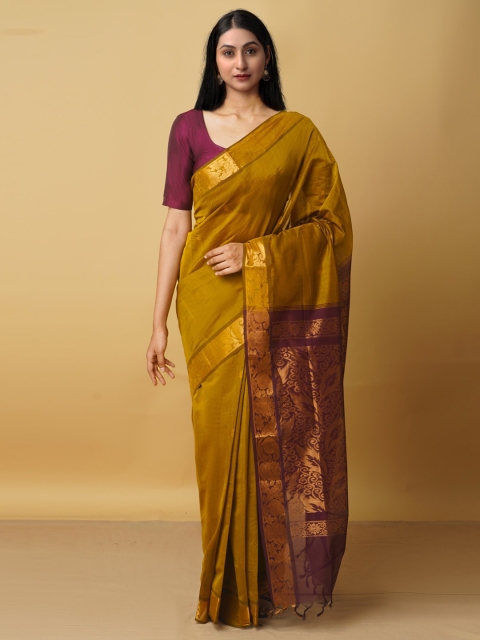 

Unnati Silks Green & Gold-Toned Woven Design Zari Pure Cotton Gadwal Saree