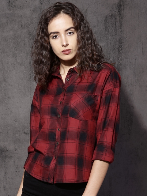 

Roadster Women Red & Black Checked Relaxed Boxy Fit Casual Shirt