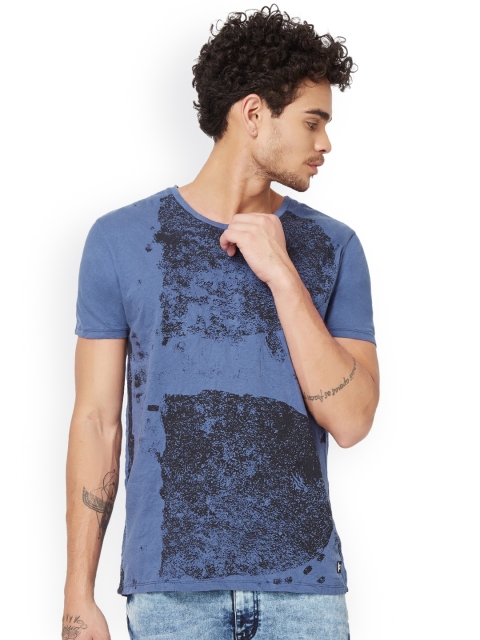 

Breakbounce Men Blue Printed T-shirt