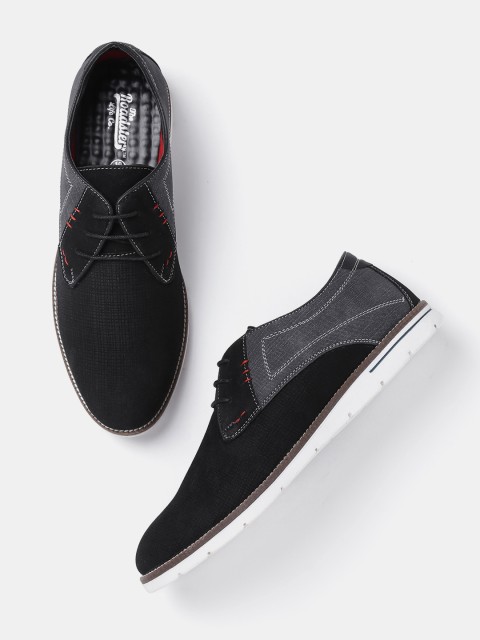 

Roadster Men Black Colourblocked Derbys
