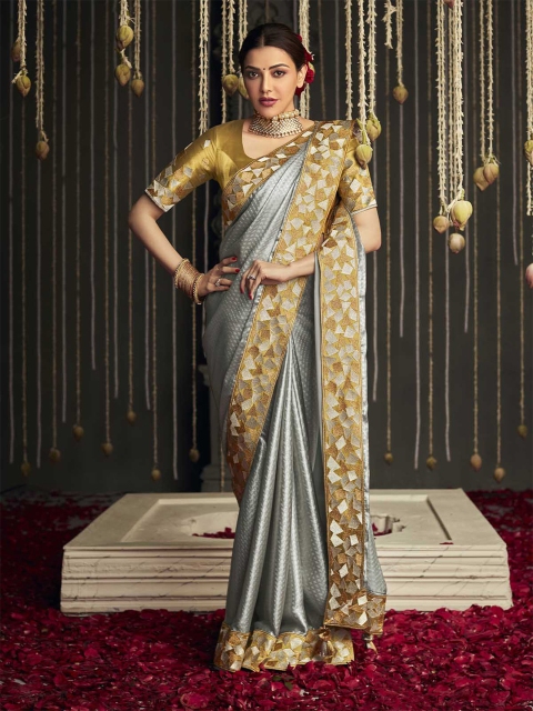 

ODETTE Silver-Toned & Gold-Toned Zari Saree
