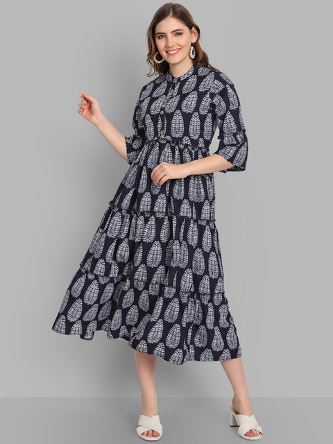 

SINGNI Women Black Paisley Printed Anarkali Kurta
