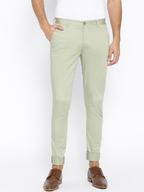 

INVICTUS Men Green Slim Fit Solid Regular Trousers