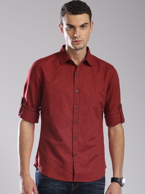 

Levis Men Red Printed Casual Shirt