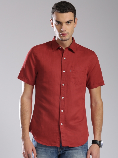 

Levis Men Red Solid Casual Shirt