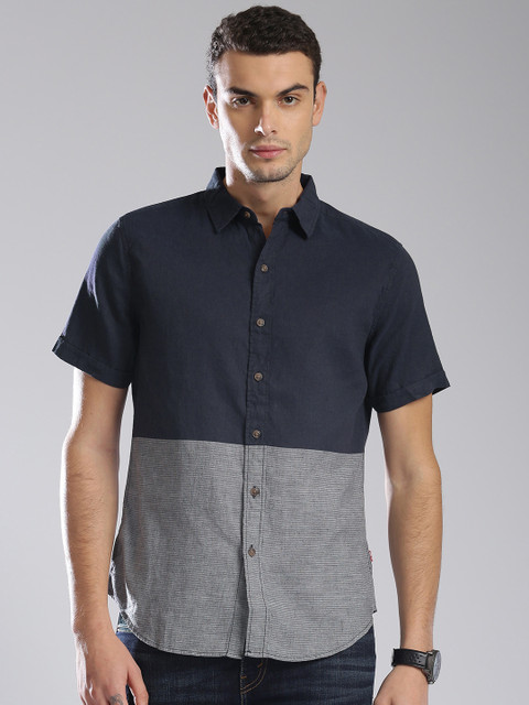 

Levis Men Navy & Grey Colourblocked Casual Shirt, Navy blue
