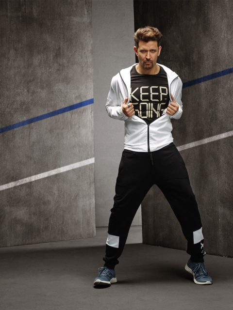 

HRX Active by Hrithik Roshan Men White Solid Sporty Jacket