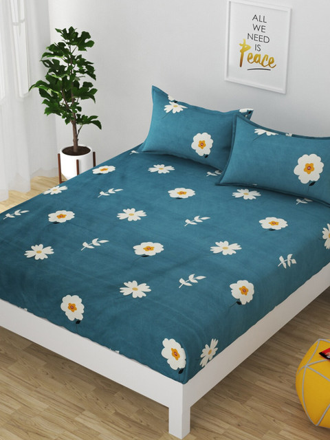 

Bajo's Blue & White Floral 250 TC King Bedsheet with 2 Pillow Covers