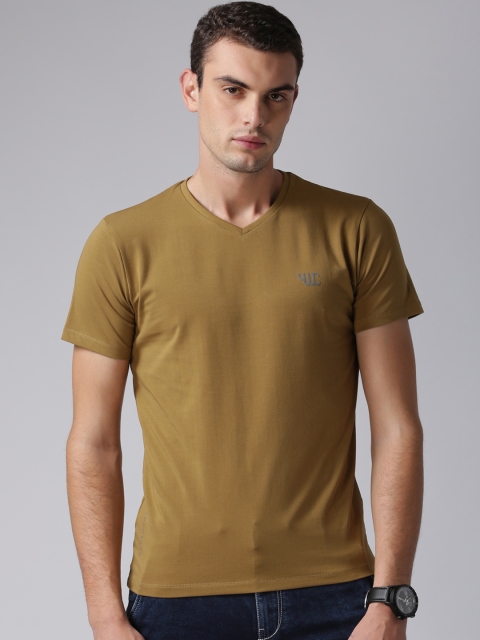 

YWC Men Brown Solid V-Neck T-shirt