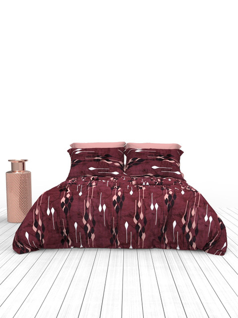 

THE WHITE MOSS Maroon & White Geometric 210 TC King Bedsheet with 2 Pillow Covers