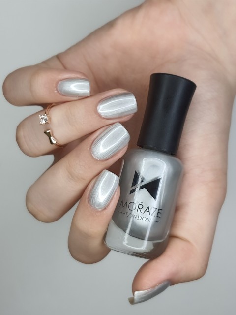 

Moraze Non Toxic Nail Enamel-Sparkling Silver Nude, 8 ML