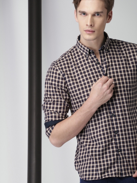 

INVICTUS Men Coffee Brown & Cream-Coloured Slim Fit Checked Casual Shirt