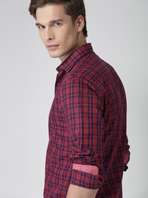 

INVICTUS Men Navy Blue & Red Slim Fit Tartan Checks Casual Shirt
